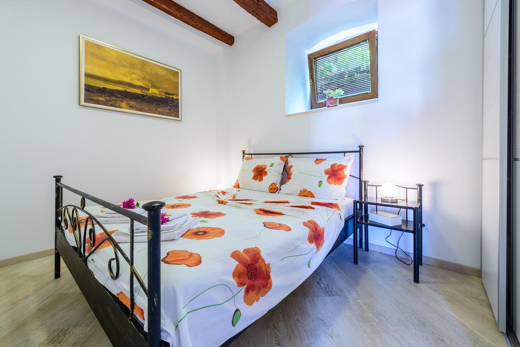 Apartment None And Nono *